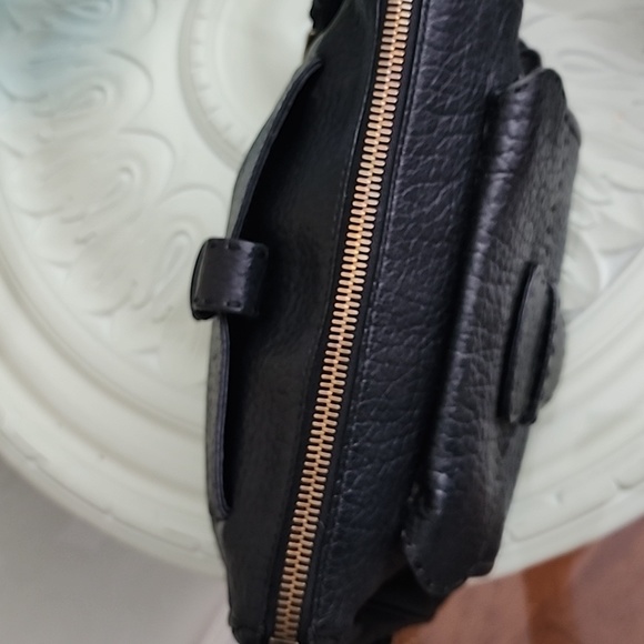 Prada shoulder bag and dust bag - Picture 14 of 16